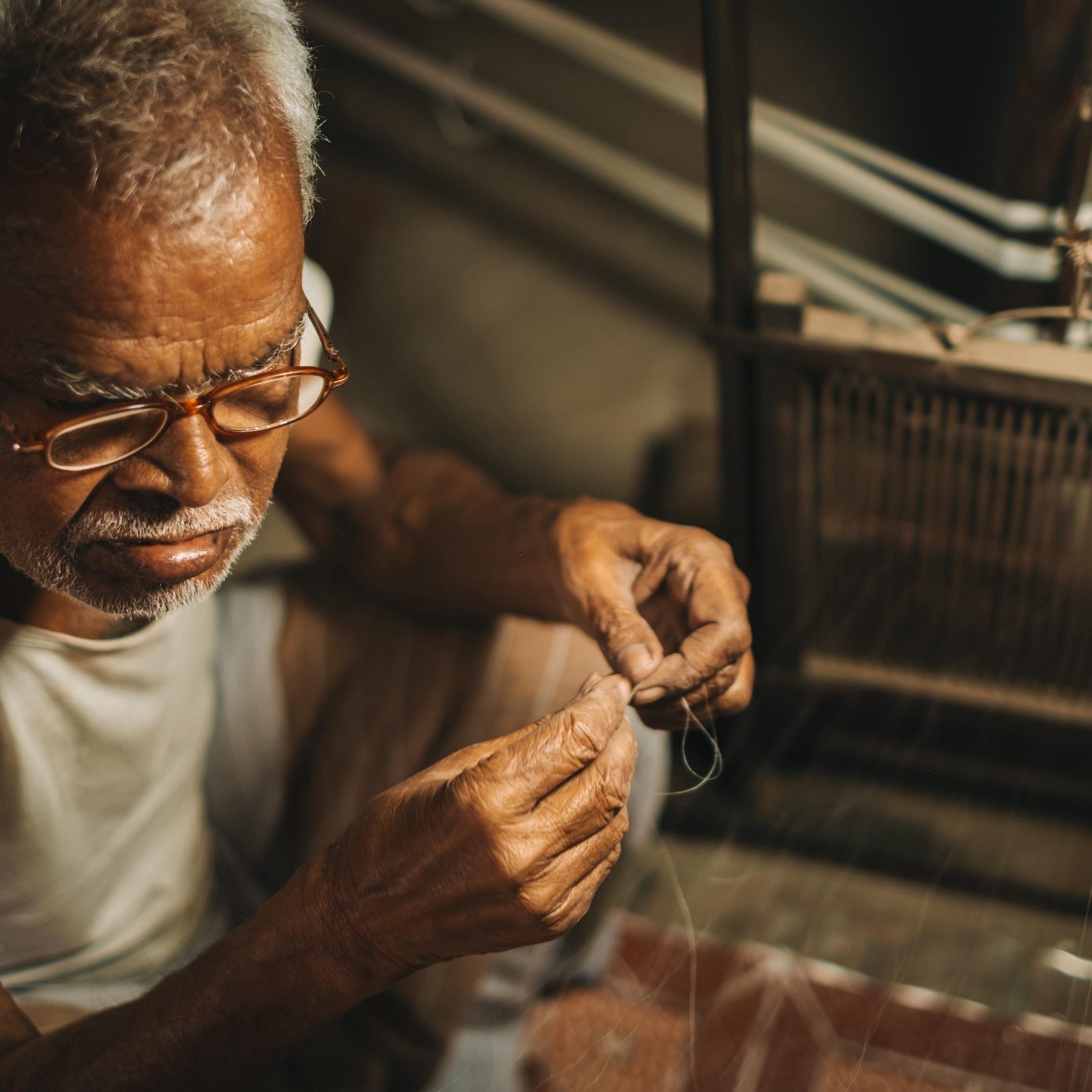 Handloom silk weaving in Varanasi